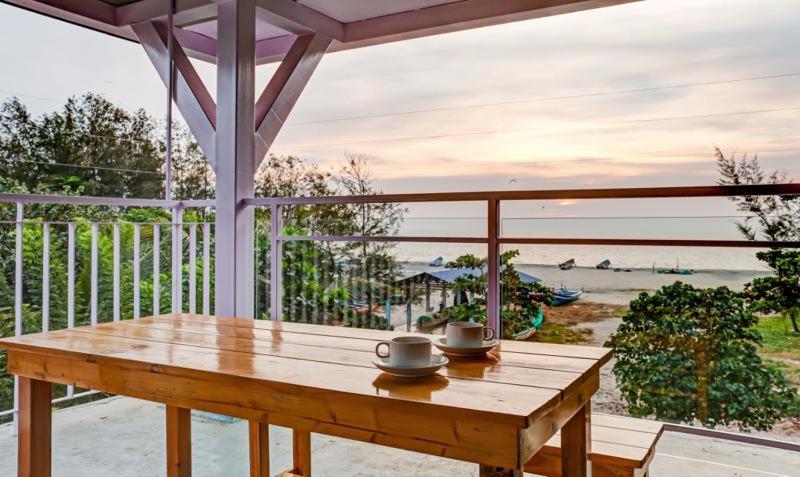 Caspian Beach Resort Alappuzha Kültér fotó